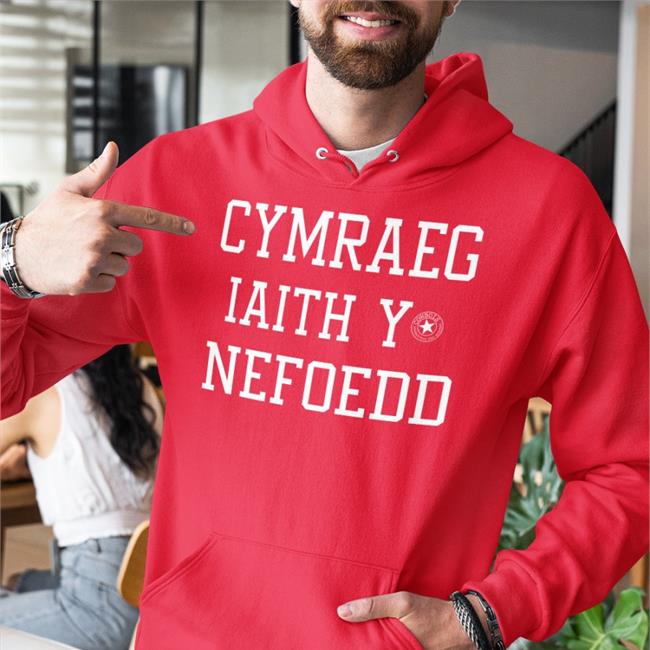 Carol Vorderman Cymraeg Iaith Y Nefoedd Tee Shirt Cowbois Merch Cymraeg Iaith Y Nefoedd Shirts