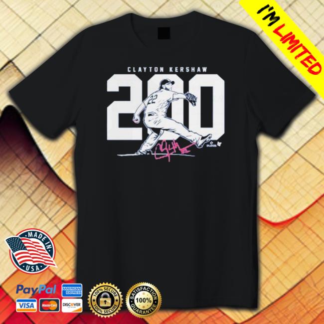 Clayton Kershaw The Claw 200 Wins T- shirt Clayton Kershaw The Claw 200 Wins T- shirt