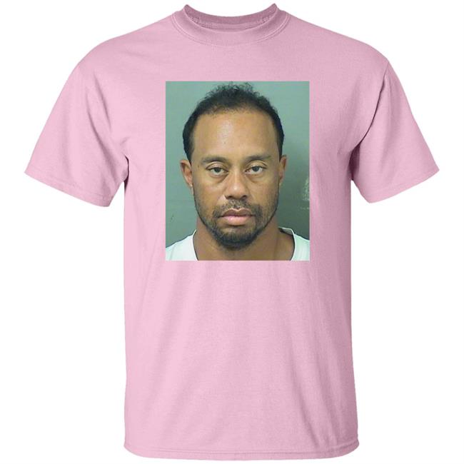 Fan Wearing Tiger Woods Mugshot Shirt Wegent Fan Wearing Tiger Woods Mugshot Shirt Wegent