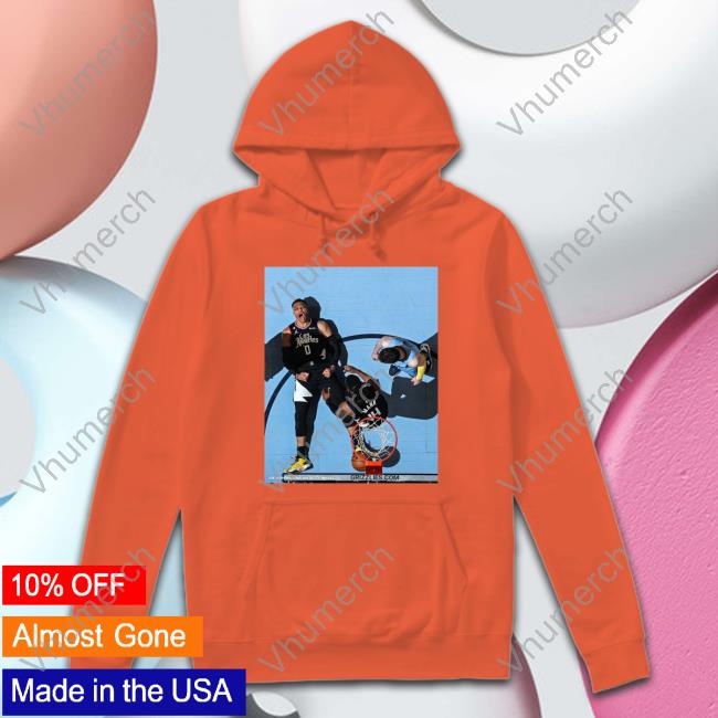 Russ Was Hooping In The First Half Vs The Grizzlies Hooded Sweatshirt