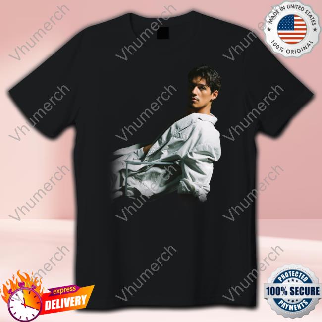 Omar Apollo Ice Slippin Photo T Shirt